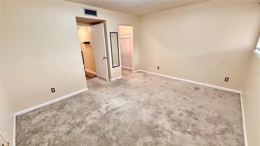 6310 Newtown Circle - Photo 14