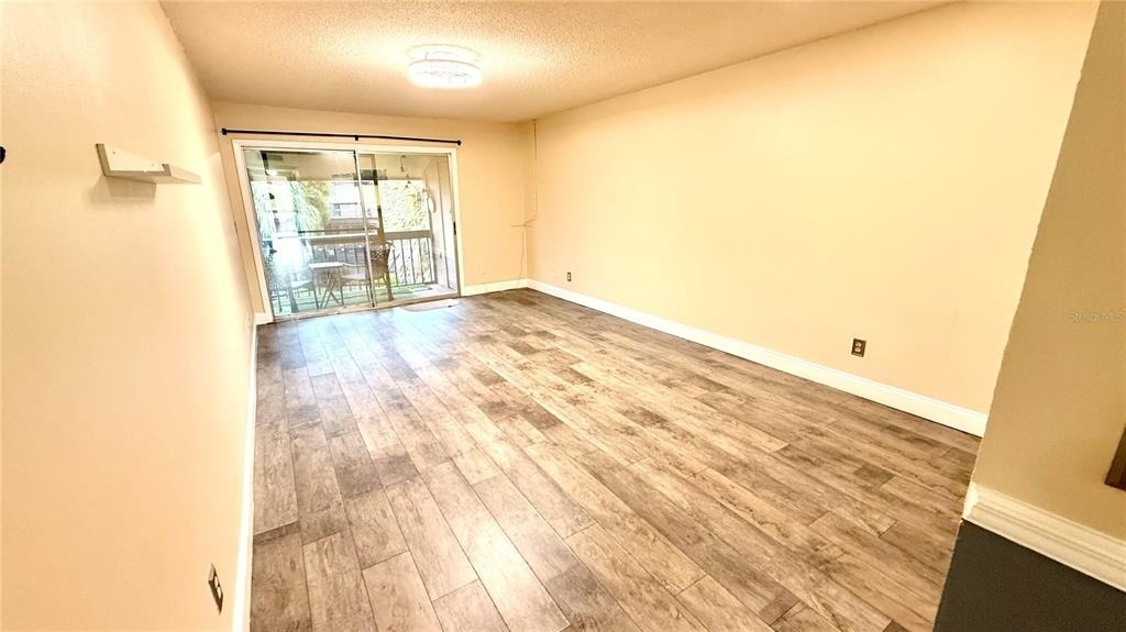 6310 Newtown Circle - Photo 5
