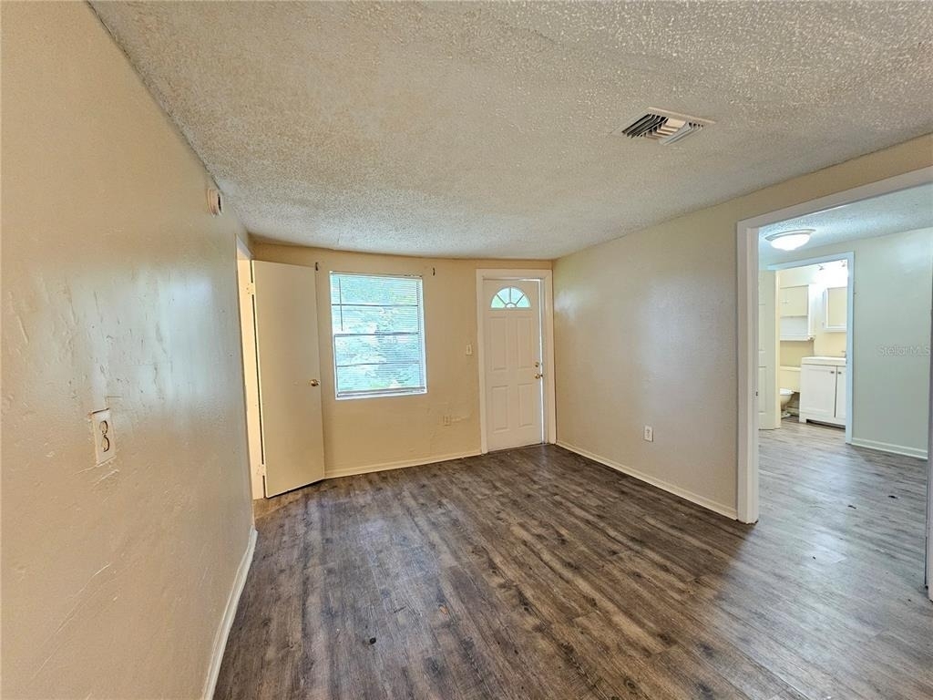 1504 E 99th Avenue - Photo 1