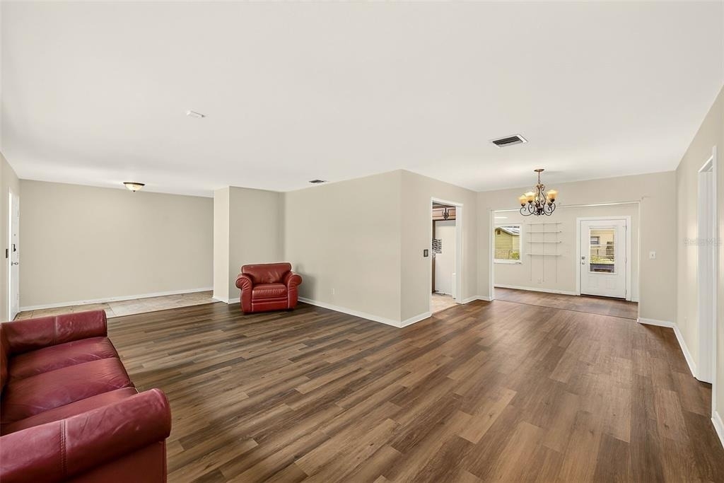 303 Saint Augustine Avenue - Photo 5