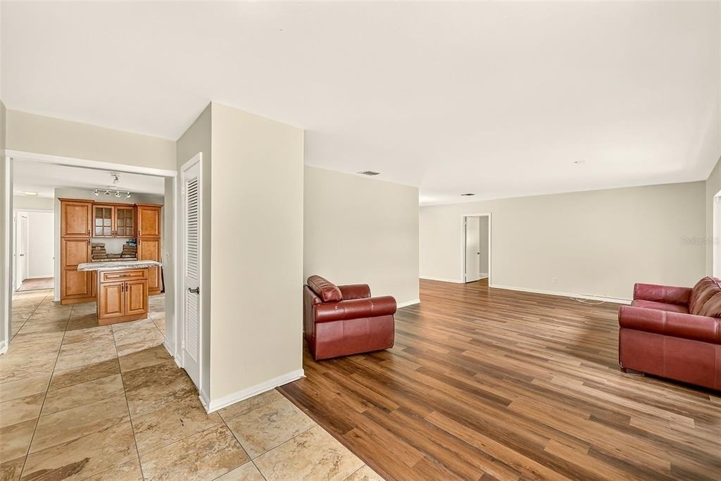 303 Saint Augustine Avenue - Photo 2