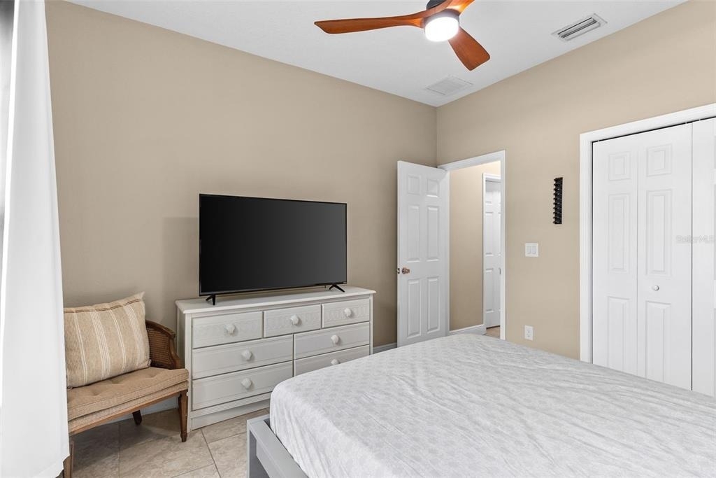 6804 N Himes Avenue - Photo 14