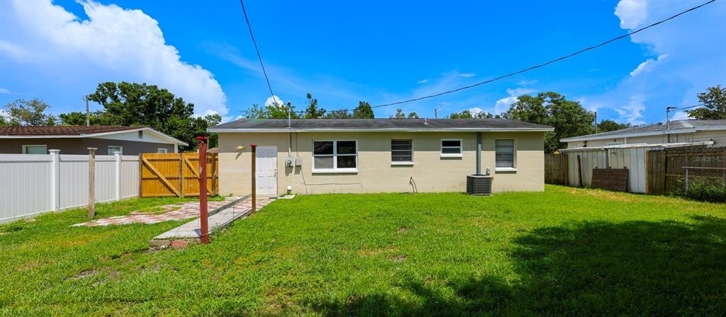 8300 57th Street N - Photo 16