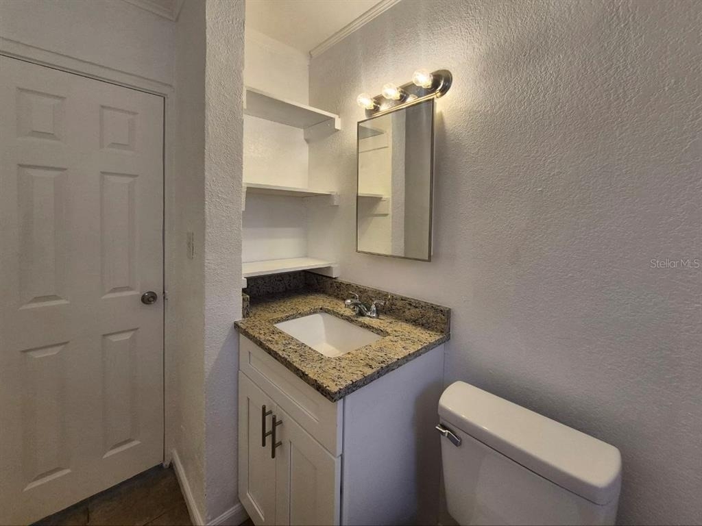 1726 W Chestnut Street - Photo 15