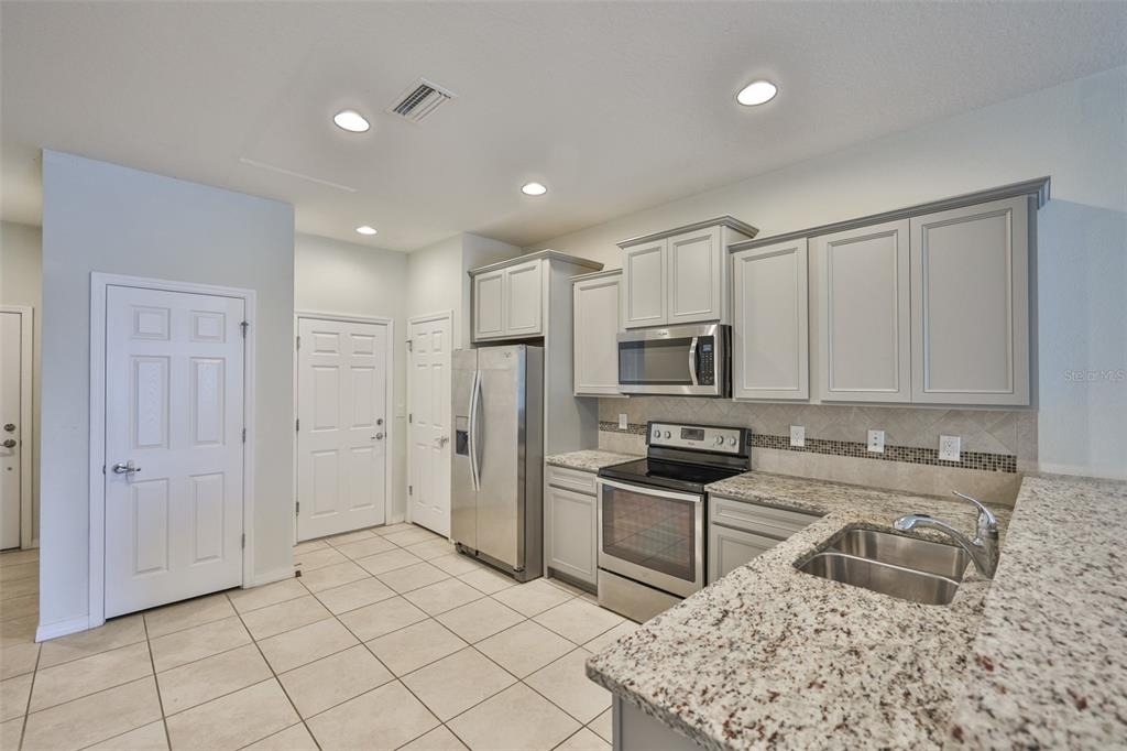 9160 Hillcroft Drive - Photo 1