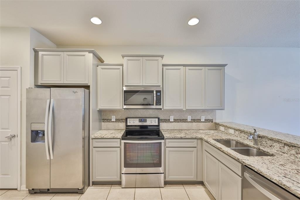 9160 Hillcroft Drive - Photo 10