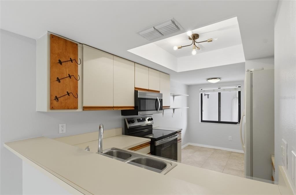 2701 Countryside Boulevard - Photo 10