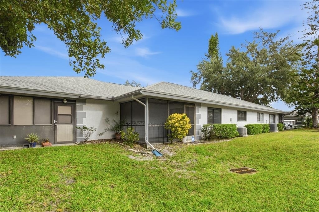 2701 Countryside Boulevard - Photo 1