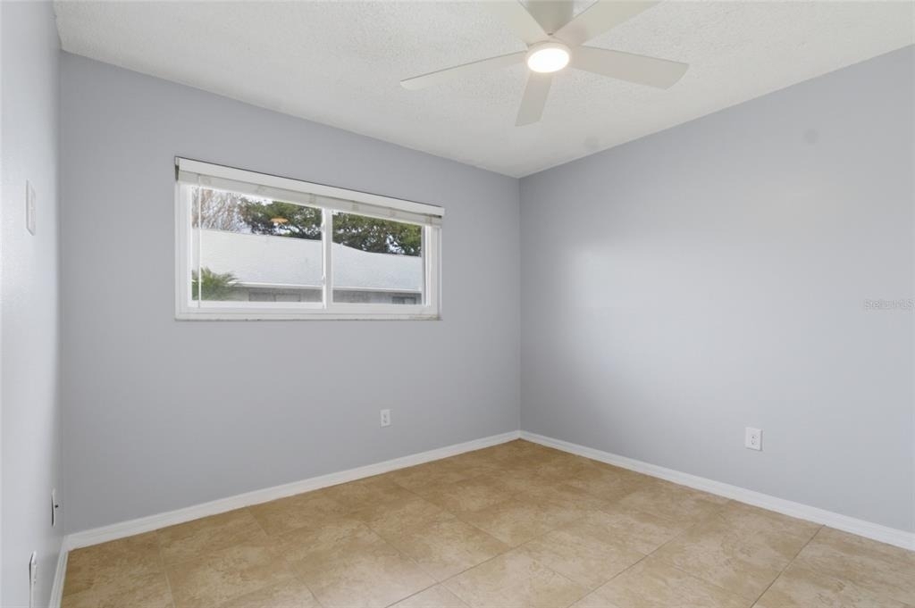 2701 Countryside Boulevard - Photo 11