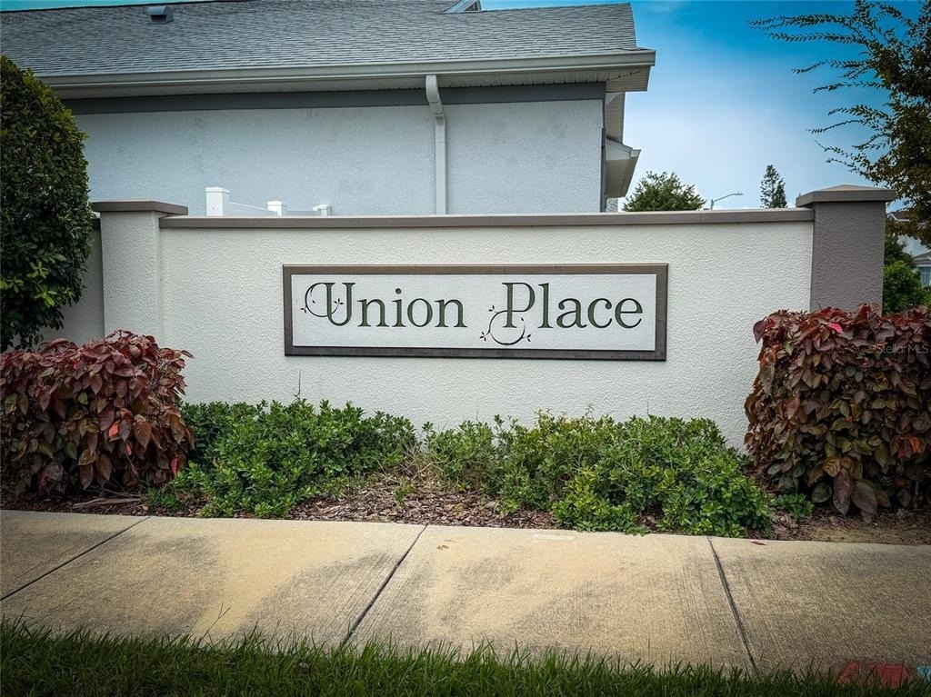 2065 Paragon Circle W - Photo 17