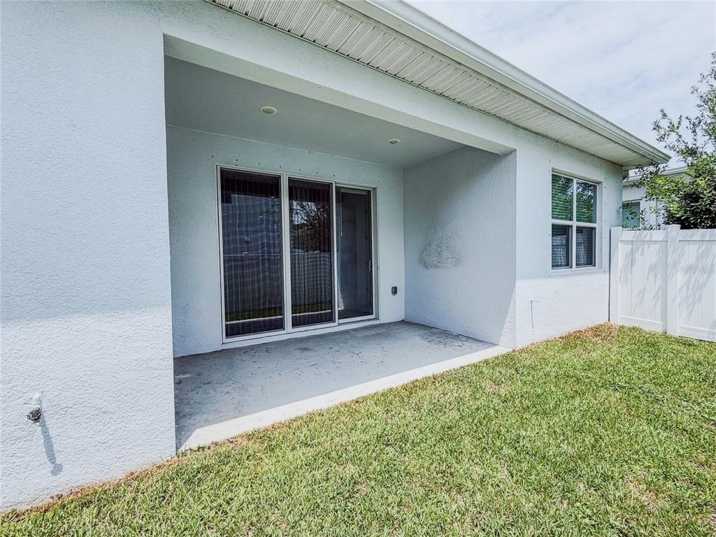 2065 Paragon Circle W - Photo 15