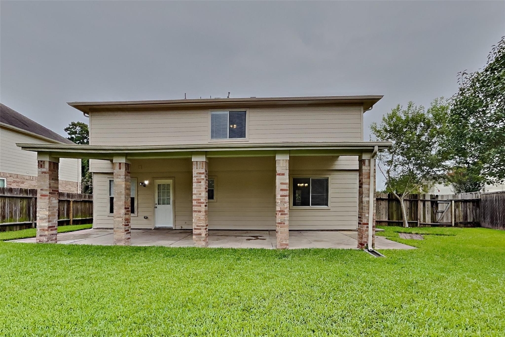 21884 Whispering Forest Drive - Photo 16