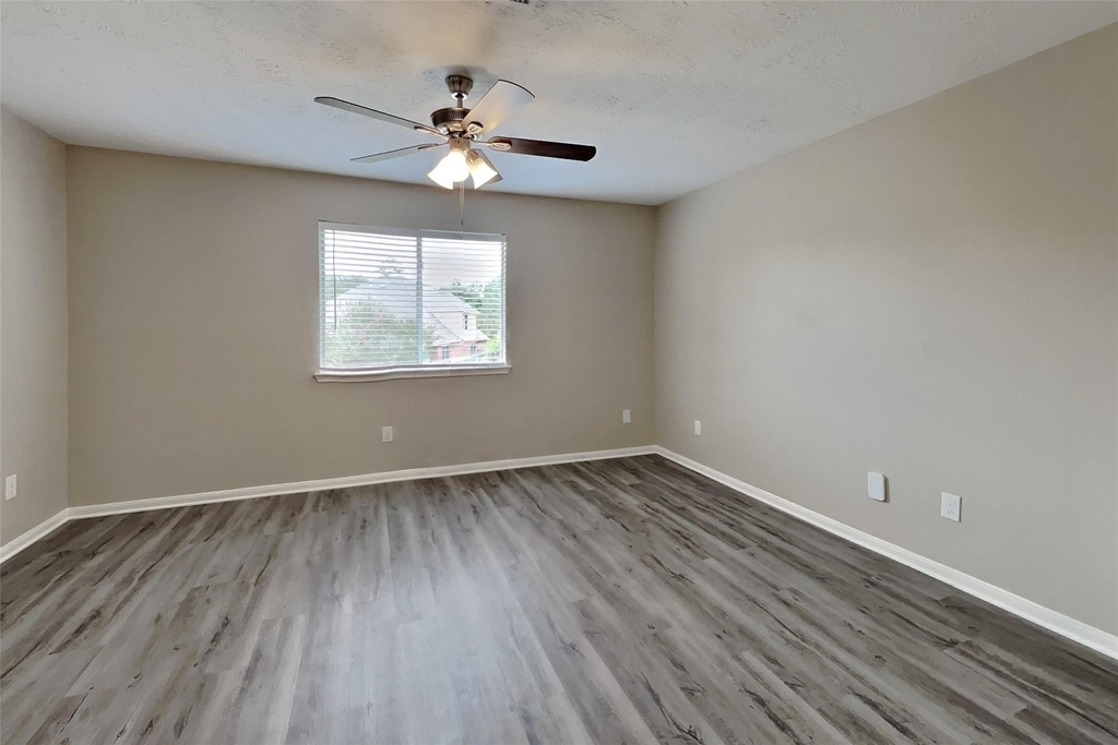 21884 Whispering Forest Drive - Photo 14