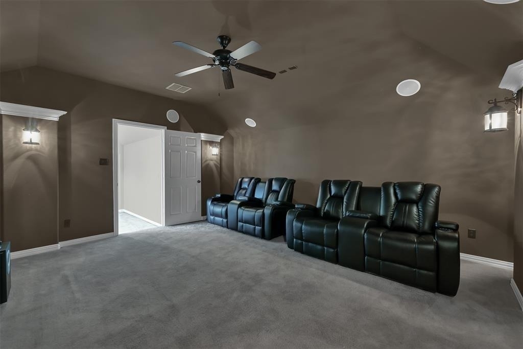 2 Maitland Court - Photo 33
