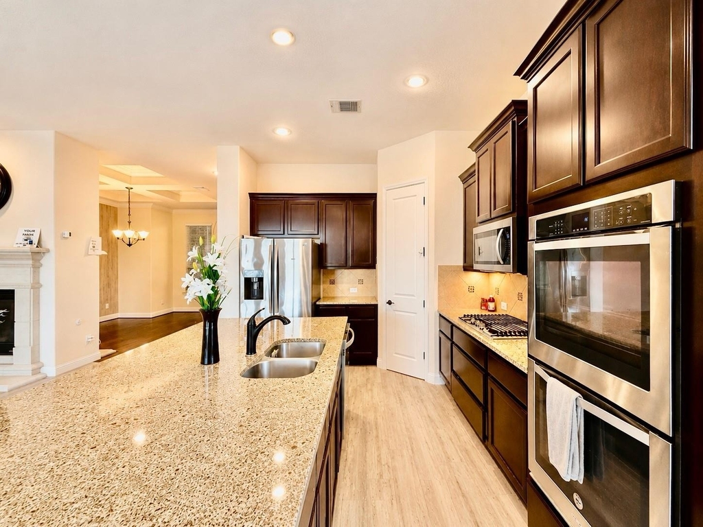 7742 Candlelight Park Lane - Photo 6
