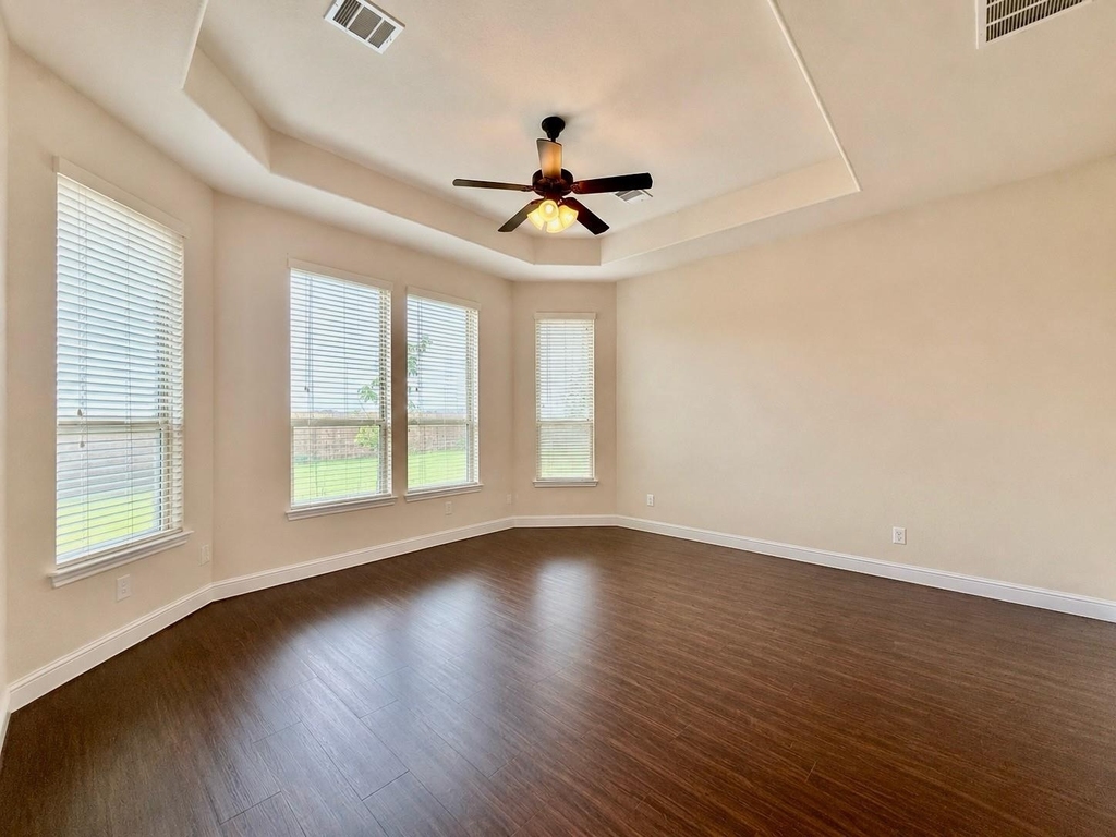 7742 Candlelight Park Lane - Photo 9