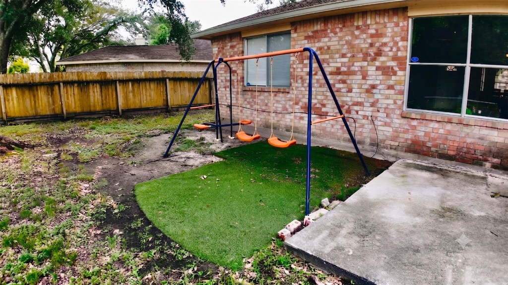 13624 Sableglen Street - Photo 26