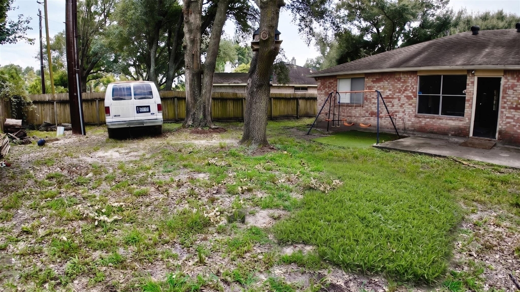 13624 Sableglen Street - Photo 23