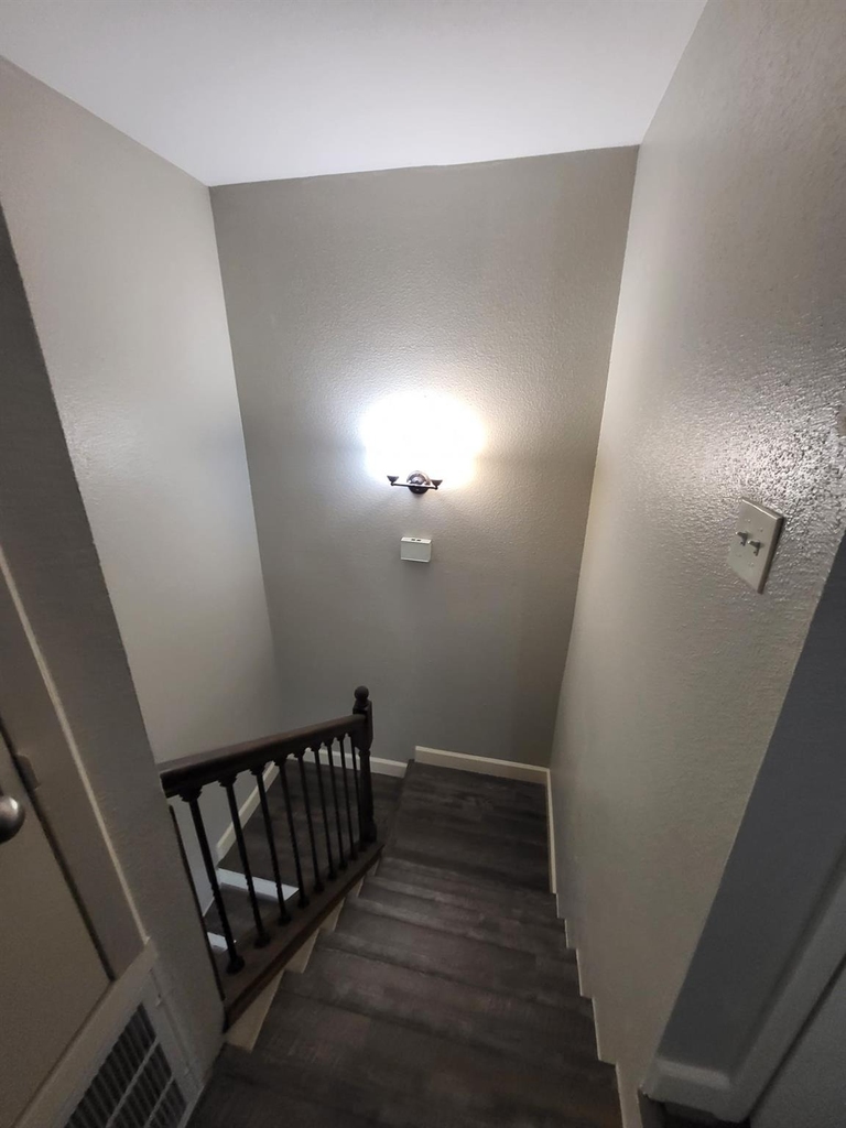 11002 Hammerly Boulevard - Photo 2