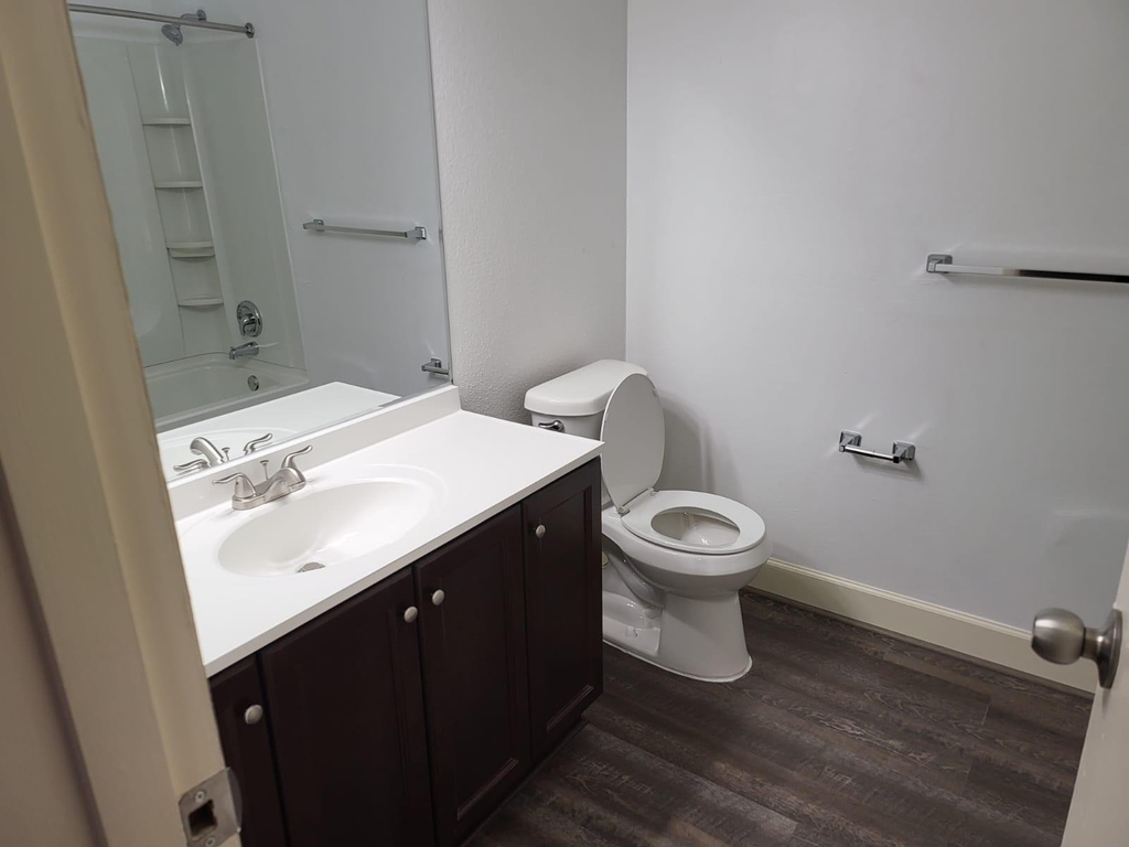 11002 Hammerly Boulevard - Photo 9