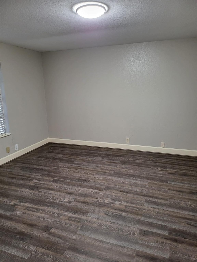 11002 Hammerly Boulevard - Photo 10