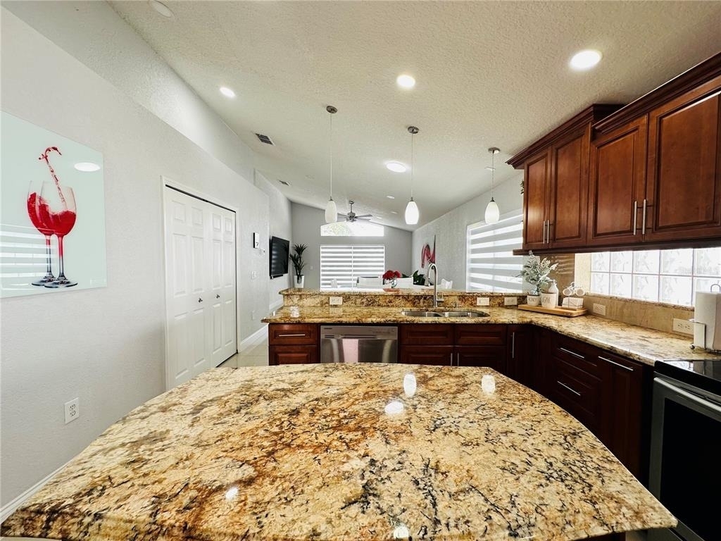 8885 Palisades Beach Avenue - Photo 4