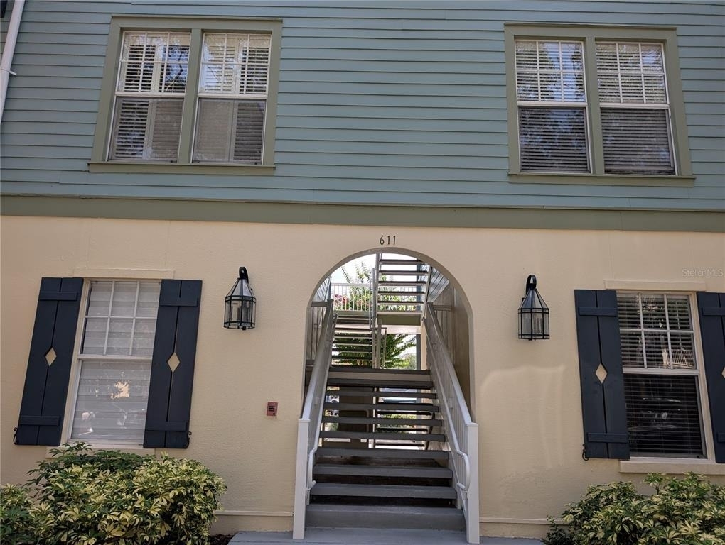 611 Campus Street - Photo 20