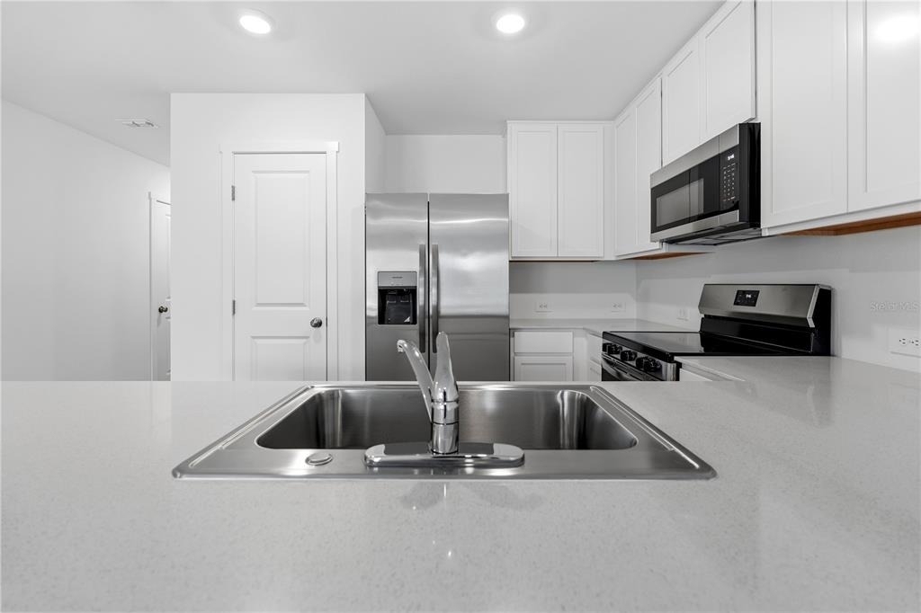 1225 Orion Street - Photo 4