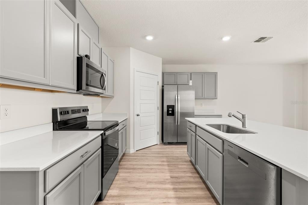 1078 Clay Boulevard - Photo 27
