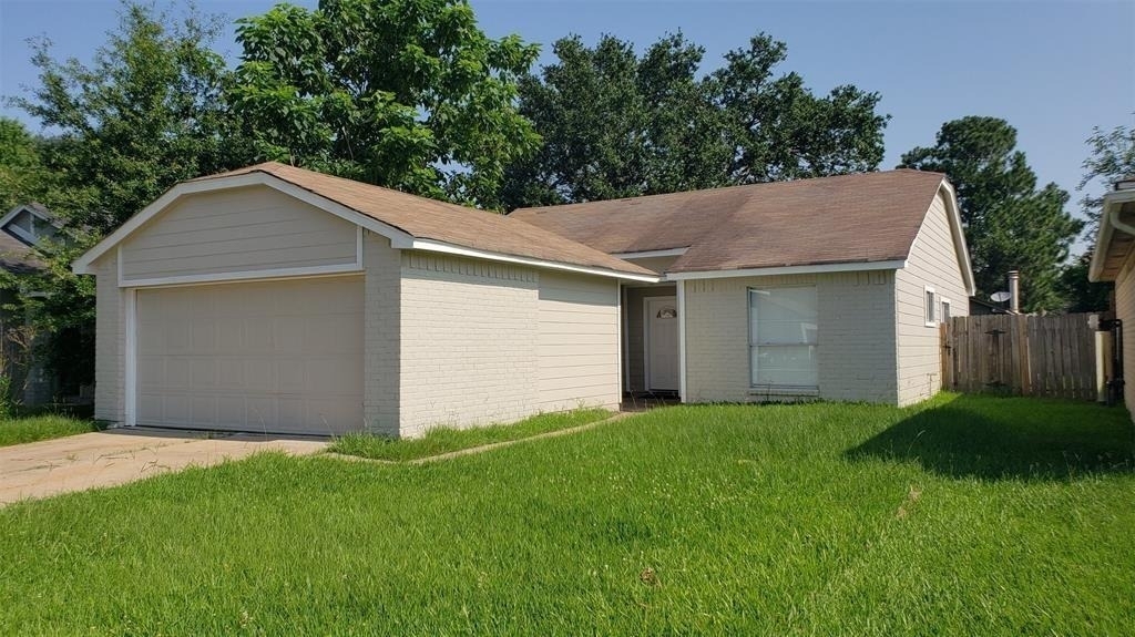 19246 Cypress River Drive - Photo 2