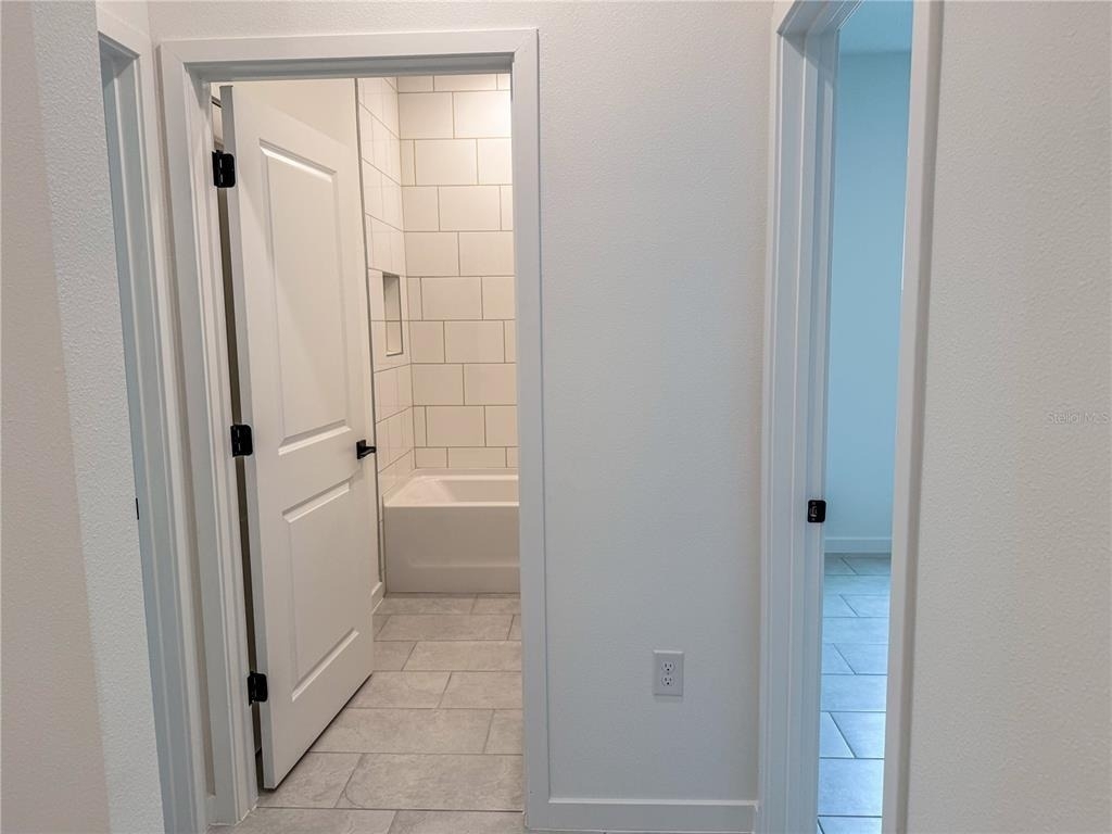 4521 Nw 37th Street Road - Photo 3