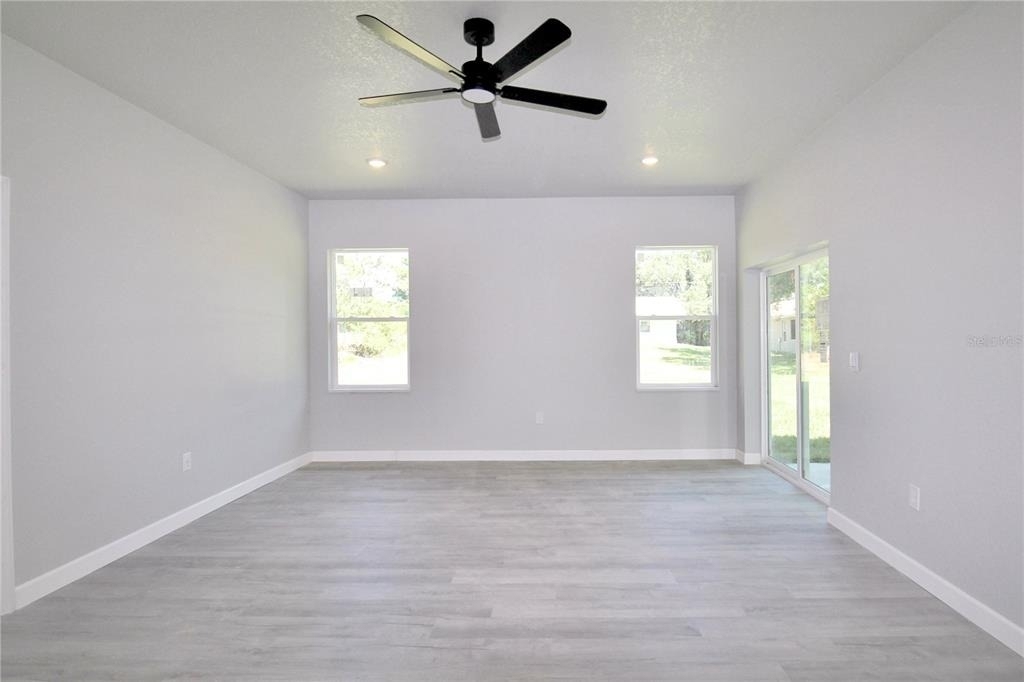 4000 Garienda Avenue - Photo 17