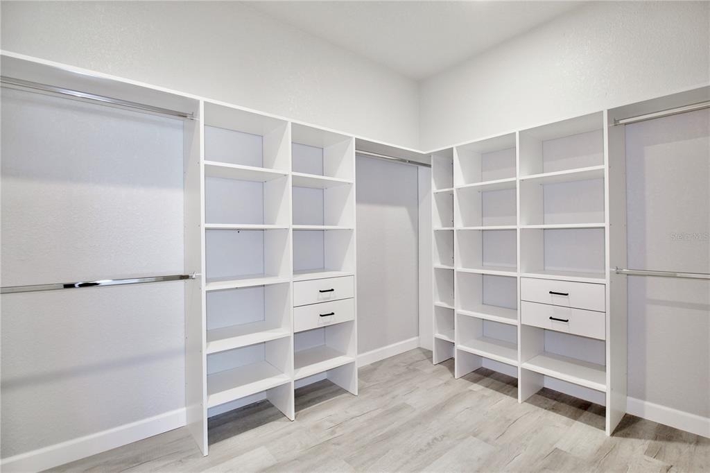 3908 Garienda Avenue - Photo 3
