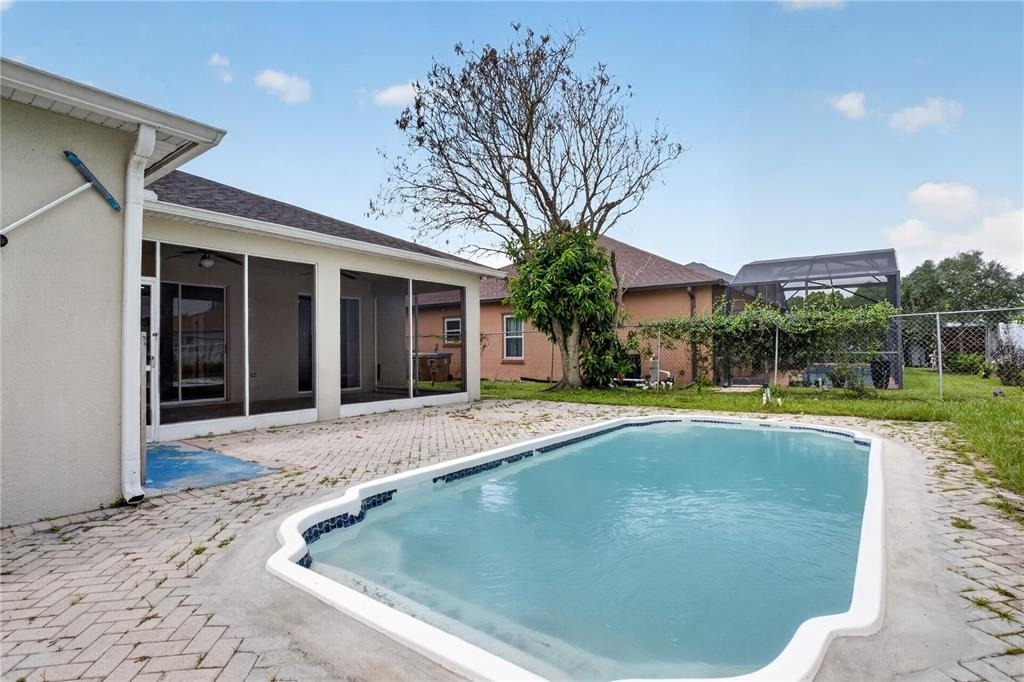 121 Aurelia Court - Photo 34