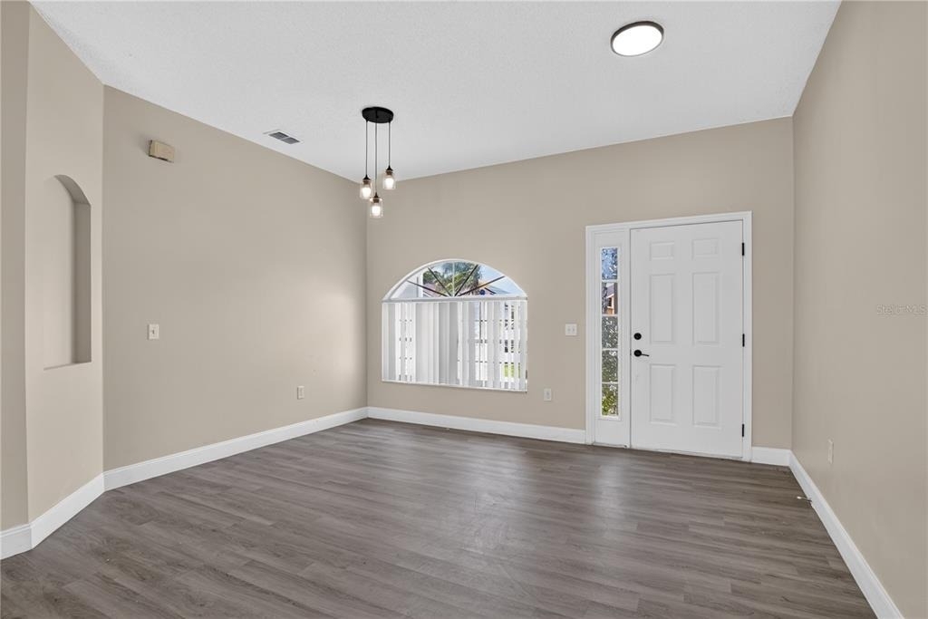 121 Aurelia Court - Photo 3