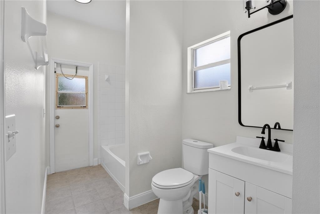 121 Aurelia Court - Photo 30