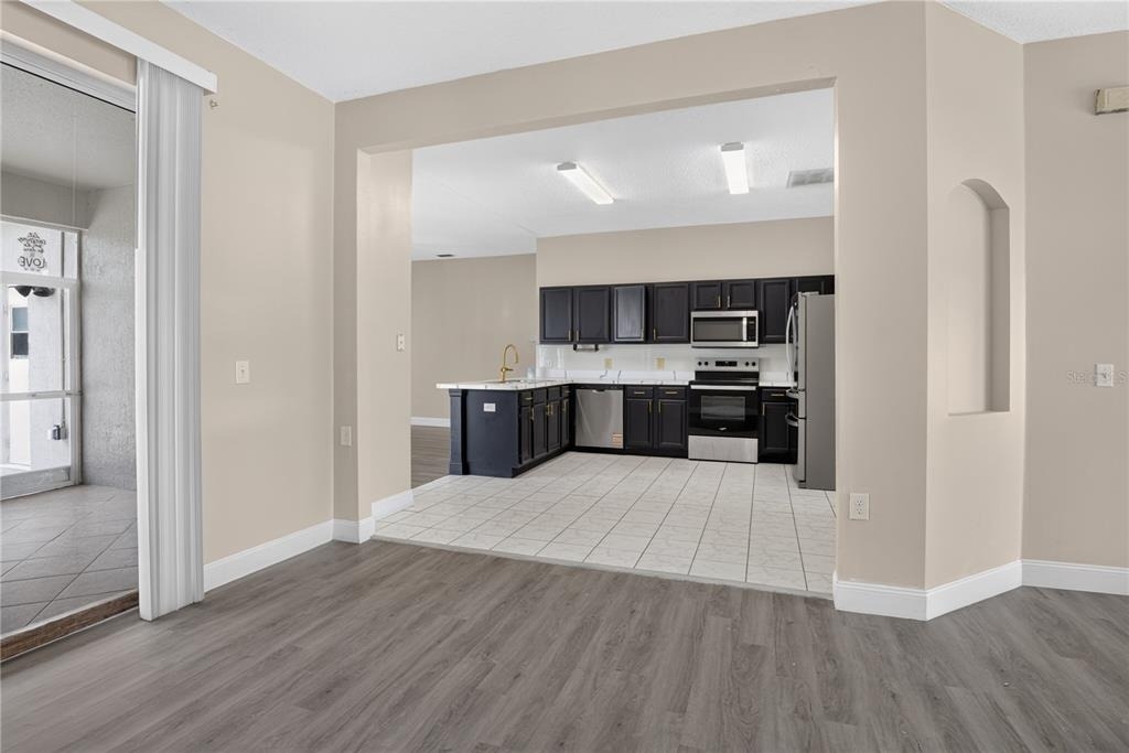121 Aurelia Court - Photo 7