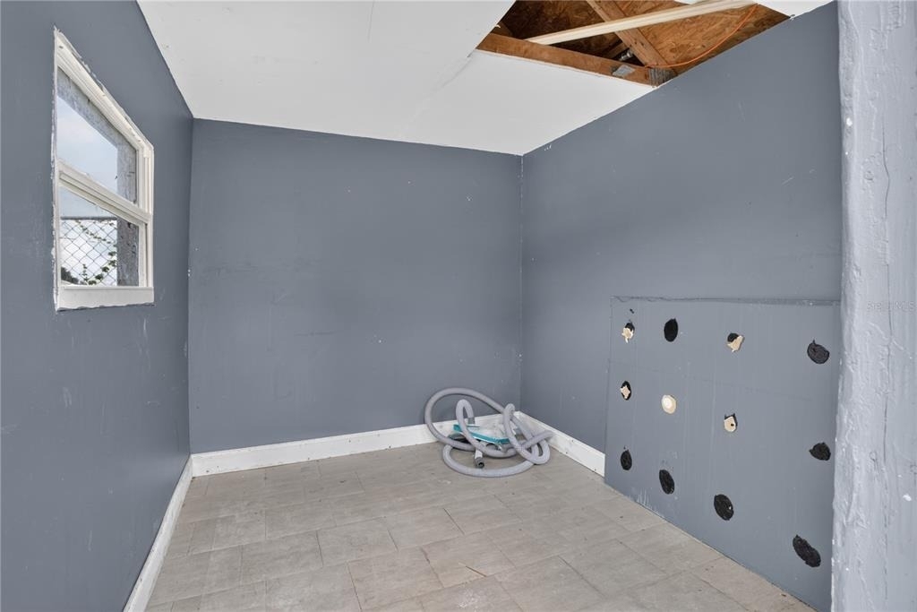121 Aurelia Court - Photo 32