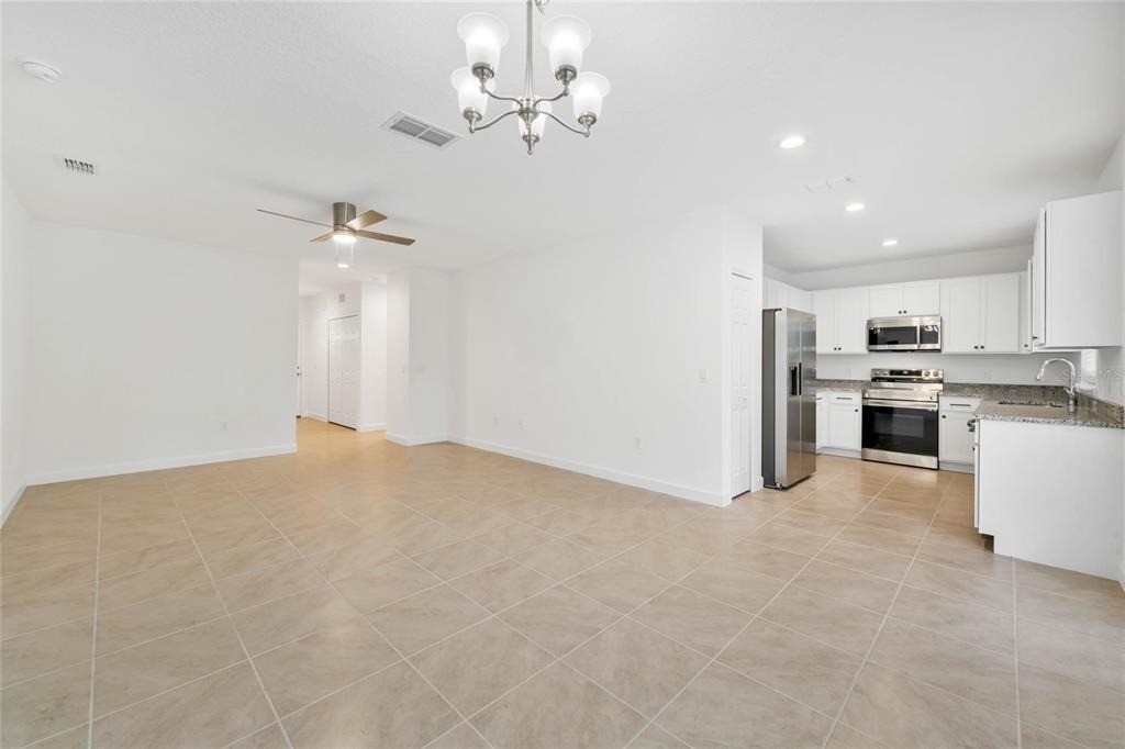 1308 Bond - Photo 3
