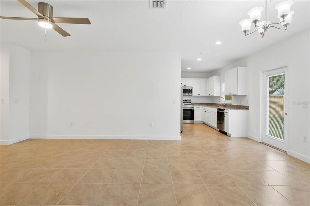 1308 Bond - Photo 6