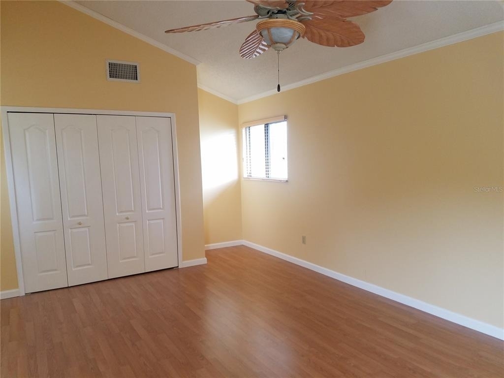 5421 Vineland Road - Photo 11