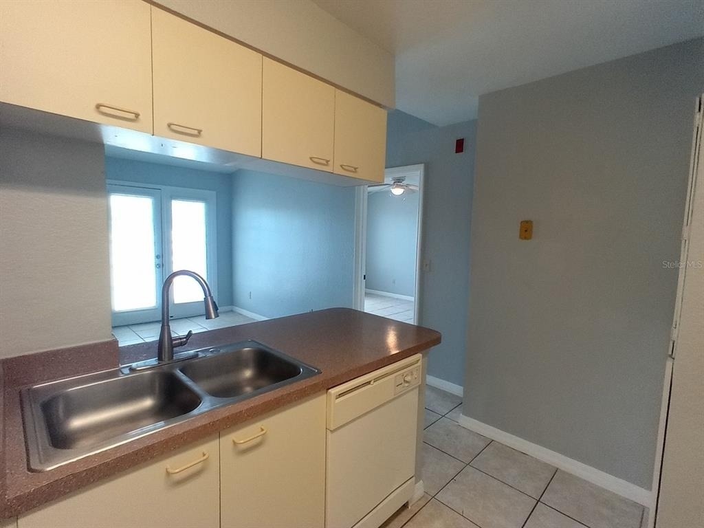 2550 N Alafaya Trail - Photo 7