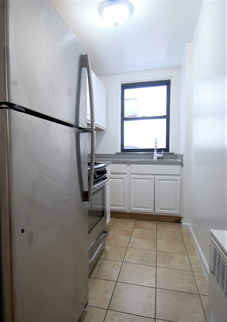 2415 Adam Clayton Powell Jr Boulevard - Photo 3