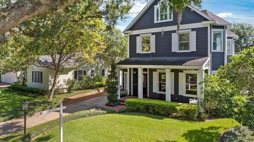 1119 Belleaire Circle - Photo 2