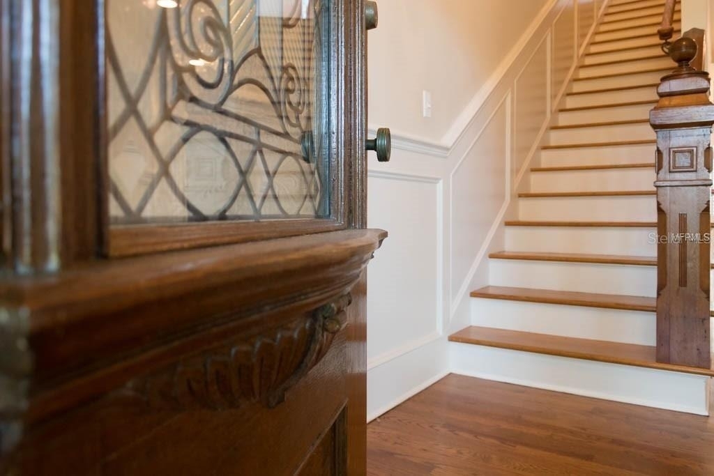 1119 Belleaire Circle - Photo 6