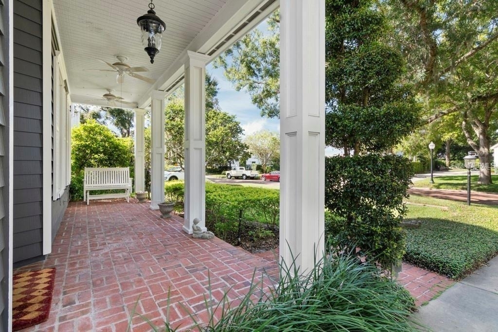 1119 Belleaire Circle - Photo 4