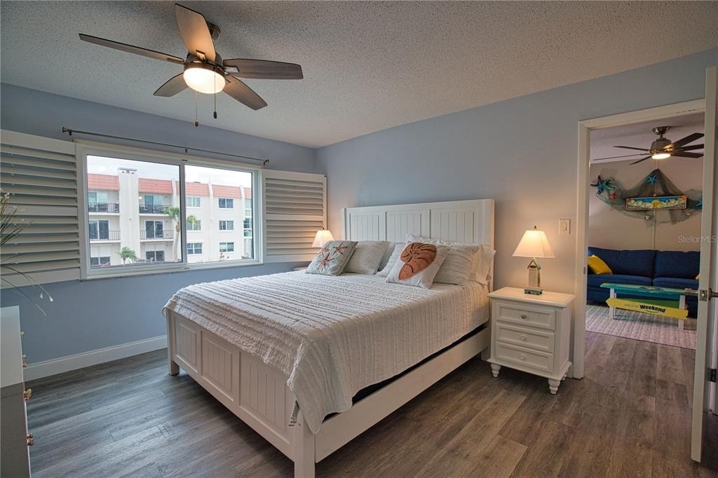 240 Santa Maria Street - Photo 16