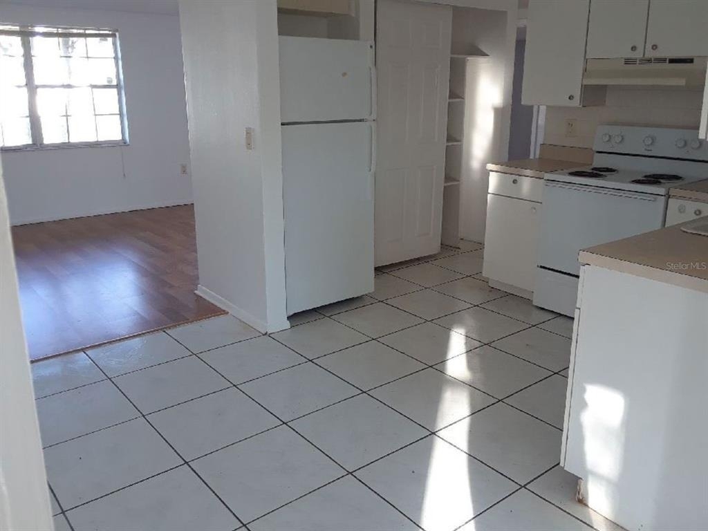 7410 Castanea Drive - Photo 4