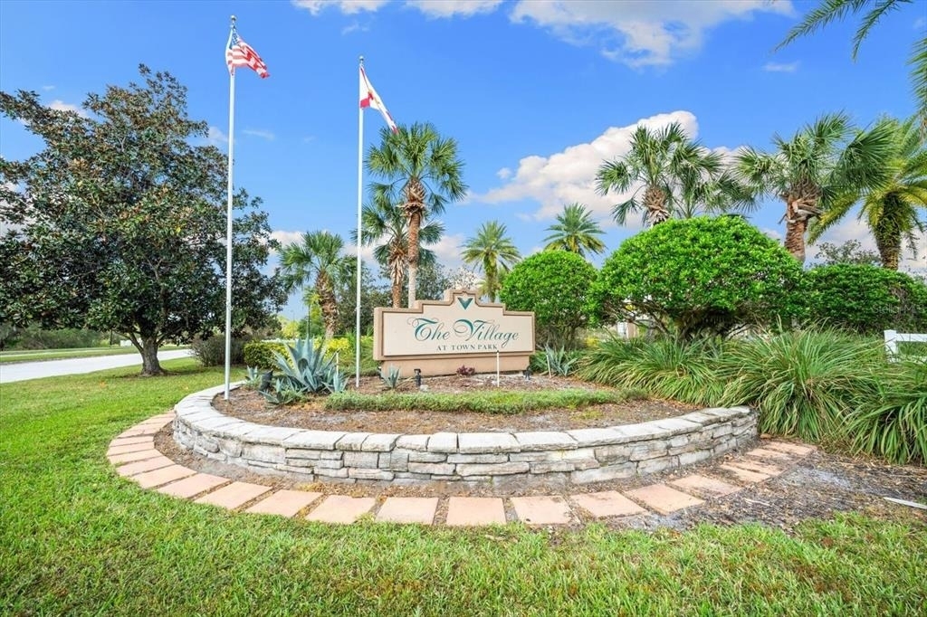 8933 Manor Loop - Photo 28