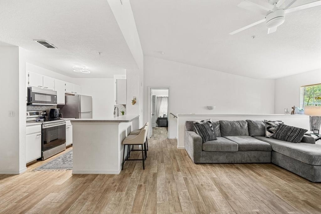 8933 Manor Loop - Photo 10